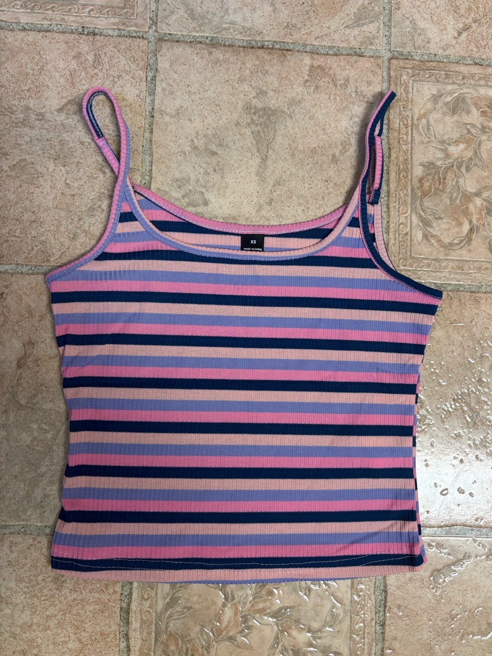 Tank top - Picture 2 of 2